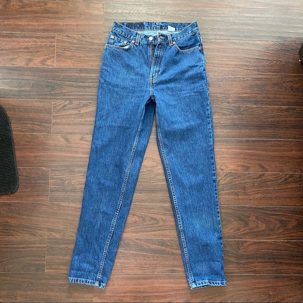 LIKE NEW VINTAGE Levi’s 512 High Waist Taper Jeans